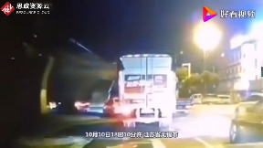 貨車超載，無錫<em>高架橋</em><em>坍塌</em>