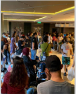 大批有預定的游客<em>在</em>新加坡五<em>星級</em><em>酒店</em>排隊七個小時，卻仍沒空房可入住