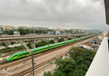 <em>京滬</em><em>鐵路</em>的電氣化工程 提高<em>鐵路</em>運(yùn)輸能力