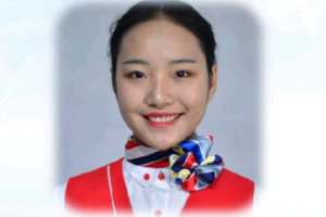 <em>民航</em><em>服務(wù)</em><em>禮儀</em>——女性盤發(fā)<em>要求</em>——<em>正面</em>