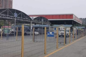 疫情下的全國最大<em>二手車</em>市場：成交量暴跌，約兩成商戶出局