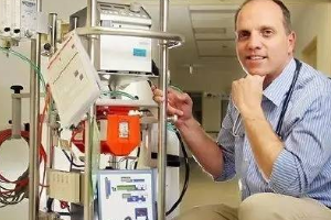 民航客機救生設施——應急救生電臺、滅火設備等