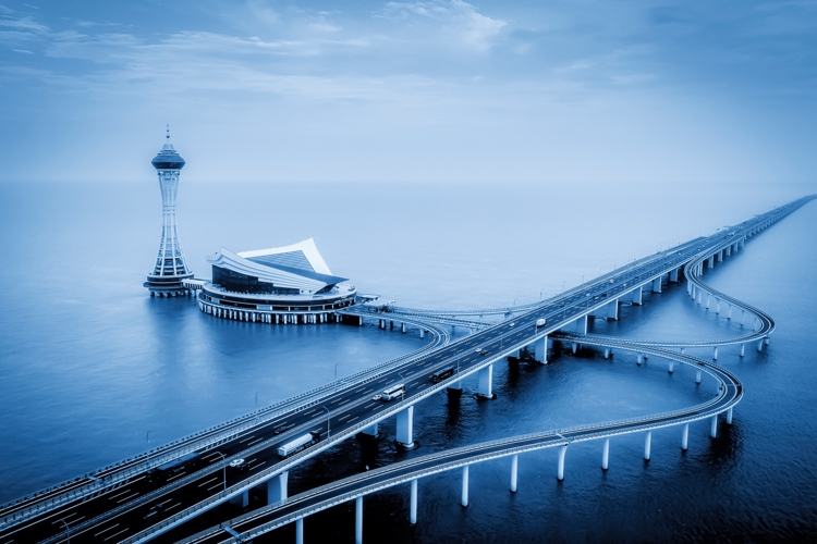 <em>杭州灣</em><em>跨海大橋</em>建設