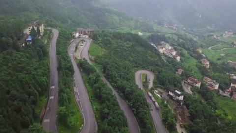 七十二道拐—貴州彎道<em>最</em><em>密集</em>的盤山<em>公路</em>