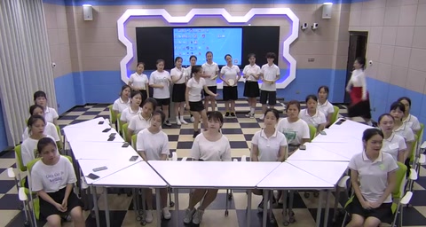 <em>學生</em><em>課堂</em>展示《帕米爾，我的家鄉多么美》