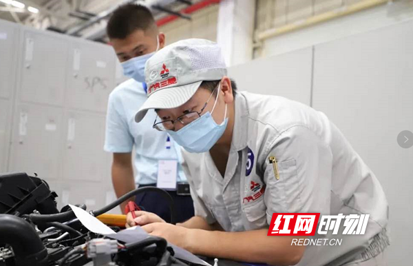 <em>汽車</em>發動機<em>維修</em>狀元胡鵬：讓每一顆螺絲都有專屬光芒