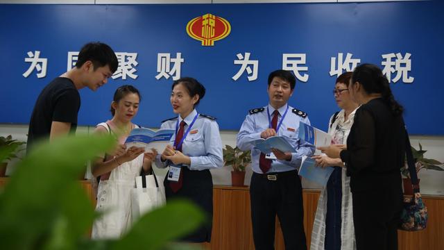 <em>減稅</em><em>降</em><em>費(fèi)</em>政策助力三亞旅游業(yè)持續(xù)升溫