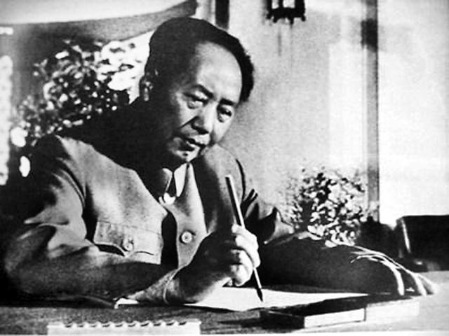 <em>毛主席</em>調(diào)研故事