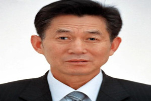 李官奇：研發(fā)的“植物蛋白質(zhì)合成絲及其制造方法”獲得國家發(fā)明專利