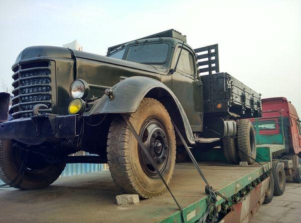 經典老車：70年代的解放牌<em>汽車</em>什么樣子？它是中國<em>汽車</em>的見證者！