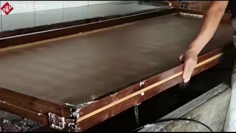 古法造紙術—宣紙制作手工撈紙，這門手藝快要失傳了！