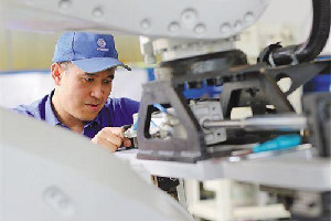 <em>工匠</em>精神支撐“中國制造”