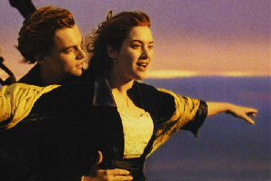 <em>經(jīng)典</em><em>愛情</em><em>電影</em>《泰坦尼克號》
