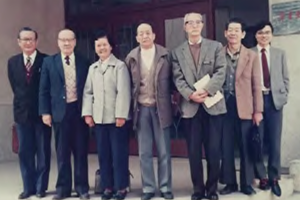 亦師，亦友——<em>紀念</em>江靜波教授<em>誕辰</em>一百周年