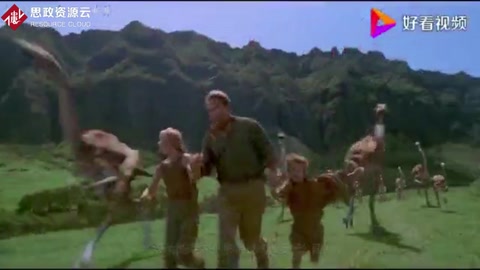 男子進入侏羅紀公園，遇見了史前巨型恐龍