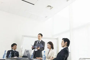 <em>行政管理</em>專業：《<em>行政管理學</em>》<em>課程</em><em>思</em>政”教育的探索與實踐