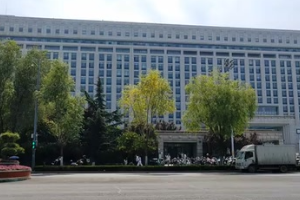 世界最大政府辦公大樓，<em>濟(jì)南</em>龍奧大廈，可滿足6000人集中辦公需要
