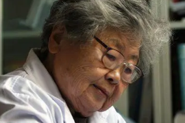 抗“麻”戰(zhàn)士李恒英：懸壺濟世，醫(yī)者仁心，這才是真正<em>的</em>白衣天使
