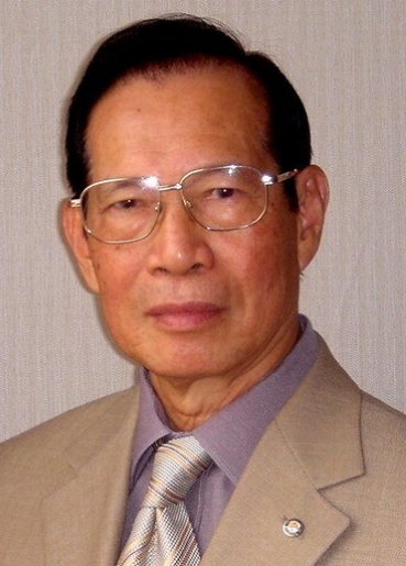 黃本立（中科學院院士、光譜化學家）