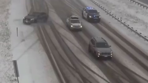 大雪天輪胎防滑很重要