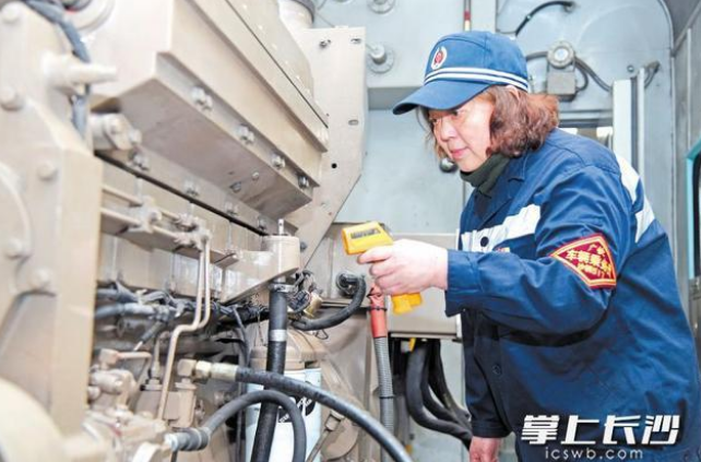 普速旅客列車發<em>電車</em>女乘務員宋娟娟：跟趟車仿佛跨了三個季節