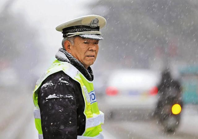 授課<em>圖片</em>—潼關交警大隊民警：張<em>宏</em>倉 愛崗敬業用良心和責任干事