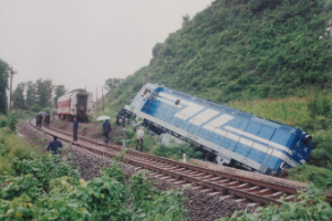 <em>授課</em><em>圖片</em>—<em>機車</em>脫軌現場3