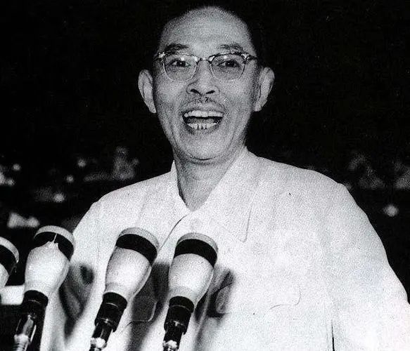授課圖片—茅盾