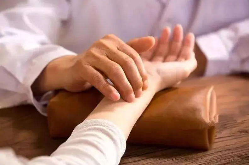 中<em>醫學專業</em>：《中醫診斷學》<em>課程</em><em>思</em><em>政</em><em>案例</em>