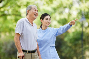 智慧健康養老服務與管理專業：《養老護理員—<em>愛</em>老助老，用愛心構筑老人健康防線》<em>課程</em><em>思</em><em>政</em><em>案例</em>