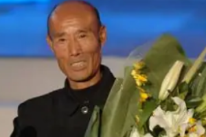 趙希海—全國義務<em>植樹</em>模范，全國綠化獎章獲得者