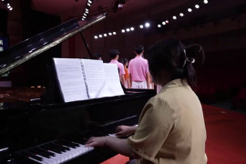<em>微</em><em>課</em>：<em>美育</em><em>類專業</em>《<em>美育</em>課程—合唱<em>藝術</em>鑒賞與實踐—教案6—變化指揮語言的情感傳達》