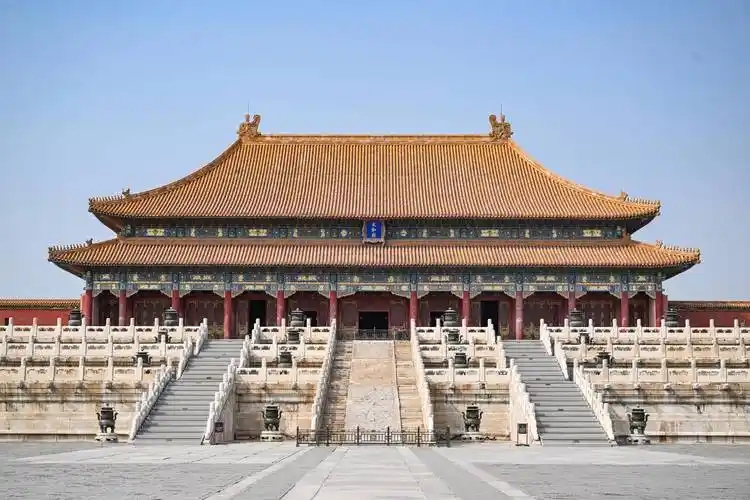 <em>通</em><em>識(shí)</em><em>課</em>：《<em>中國(guó)歷史</em>—第八單元<em>辛亥革命</em><em>與</em>民國(guó)初年<em>的</em>社會(huì) <em>第</em>18<em>課</em>北洋軍閥<em>的</em>統(tǒng)治》<em>課程</em><em>思</em>政<em>案例</em>